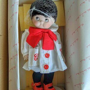 LA PETITTE ARTISTE by Danbury Mint All Original Accessories